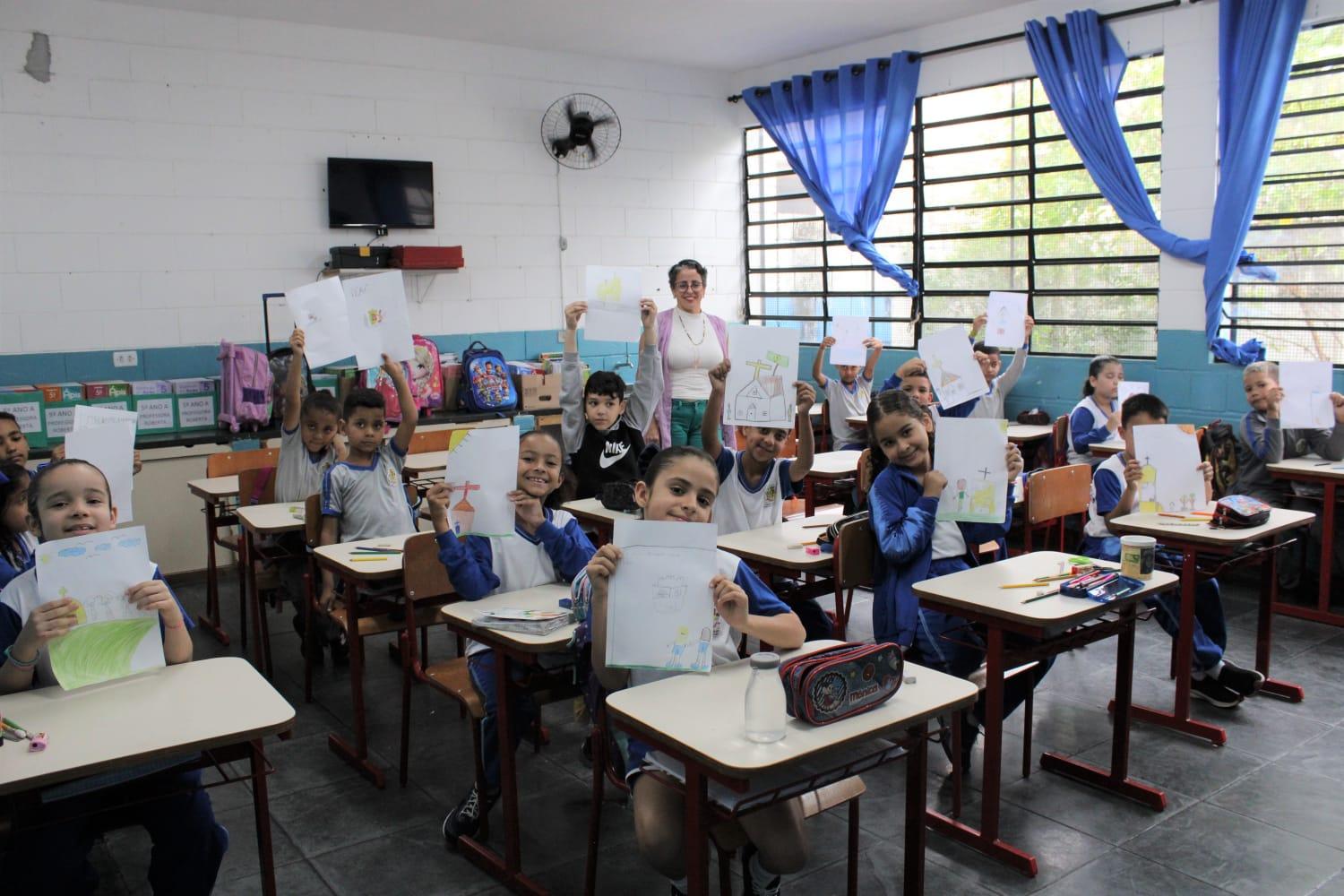 Com produções artísticas, estudantes participam do concurso ‘Itaquaquecetuba, Cidade de Todos’